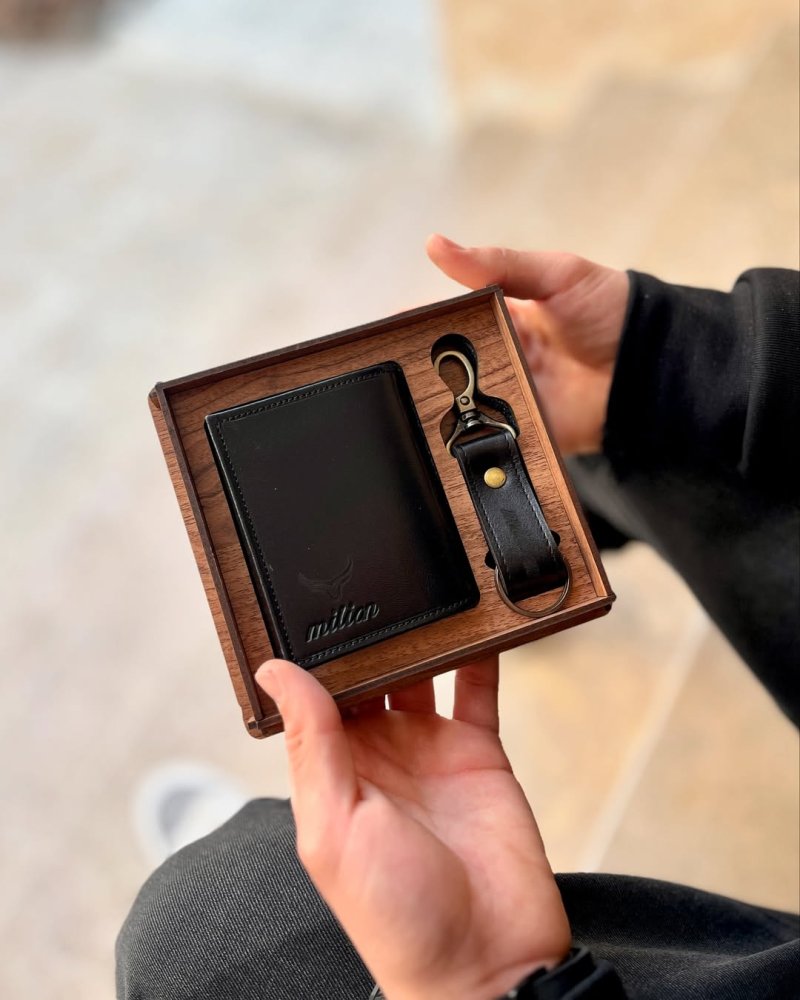 ست جاکارتی و جاسوییچی چرم اصل میلیون کد 136